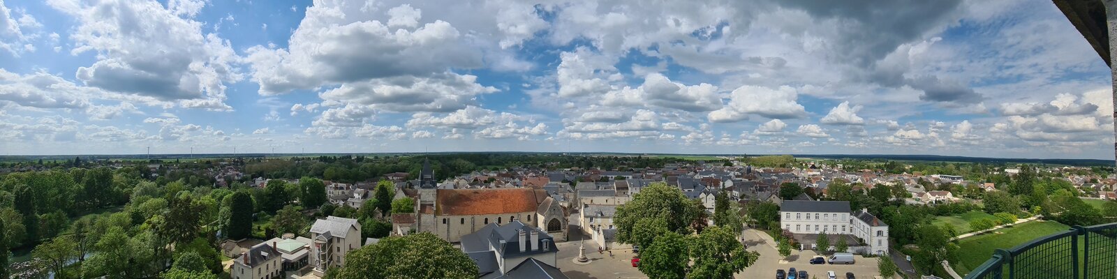 Mehun vue du château